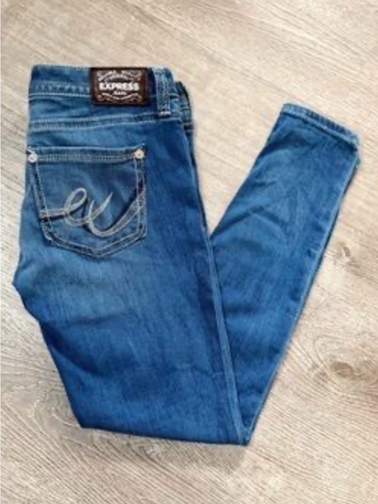 Express Denim - Express Low Rise Legging Stretch Skinny Jeans | Medium Wash | Size 6